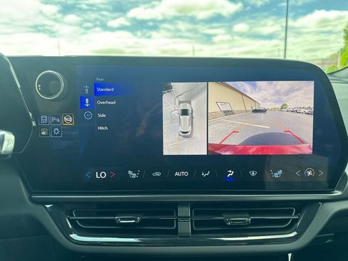 Used 2024 Chevrolet Equinox EV RS w/ Active Safety Package 3 FWD image 75