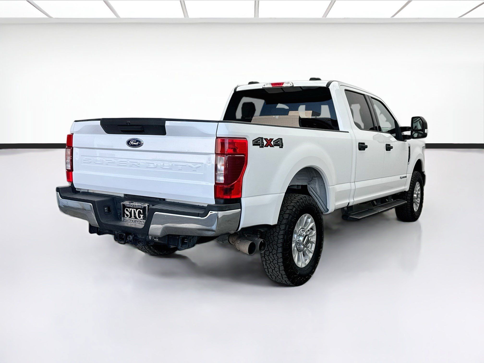 Used 2022 Ford F250 XLT AWD/4WD image 4