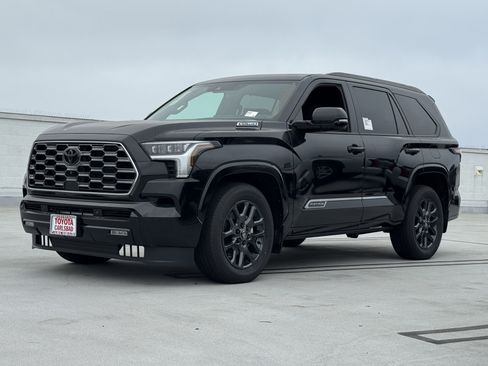 New 2026 Toyota Sequoia Platinum AWD/4WD image 12
