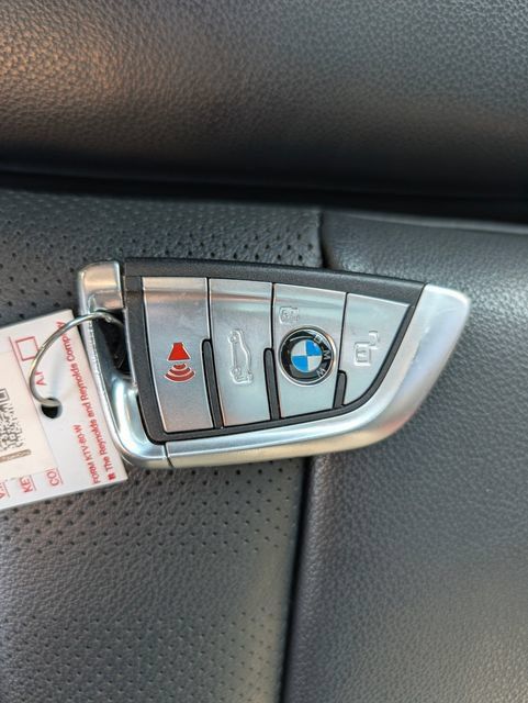 Used 2022 BMW X7 xDrive40i w/ M Sport Package AWD/4WD image 29