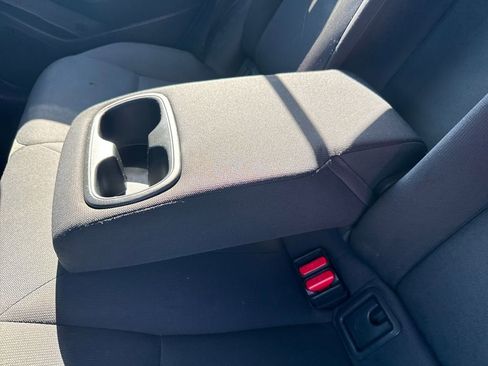 Used 2022 Toyota Corolla LE FWD image 37