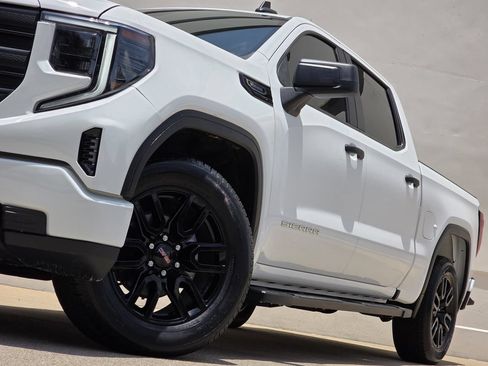 Used 2026 GMC Sierra 1500 Pro w/ Graphite Edition RWD image 8