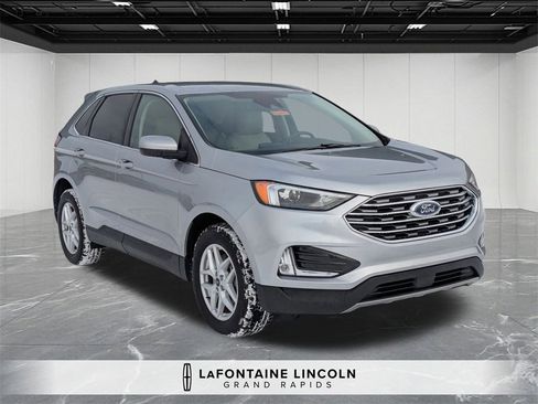 Used 2022 Ford Edge SEL w/ Convenience Package image 7