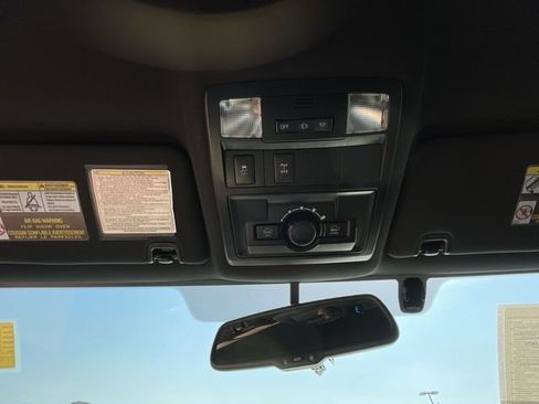 Used 2016 Toyota Tacoma TRD Off-Road w/ Towing Package AWD/4WD image 21