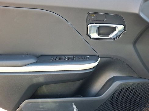 New 2025 Kia K4 GT-Line image 8