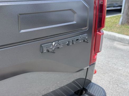 Used 2018 Ford F150 Raptor w/ Equipment Group 802A Luxury AWD/4WD image 11