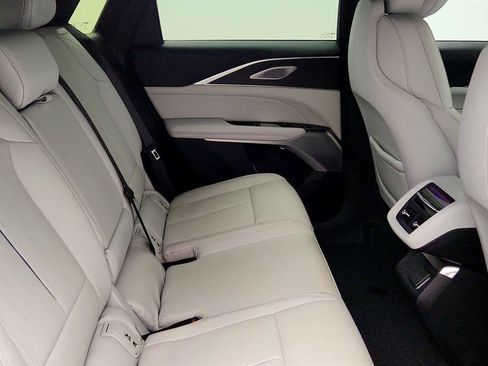 Used 2024 Cadillac Lyriq Sport RWD image 23