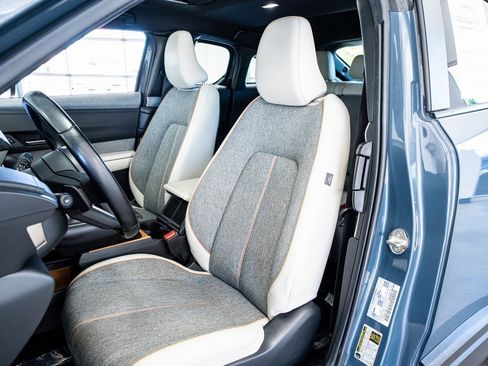 Used 2022 MAZDA MX-30 Electric w/ Premium Package image 36