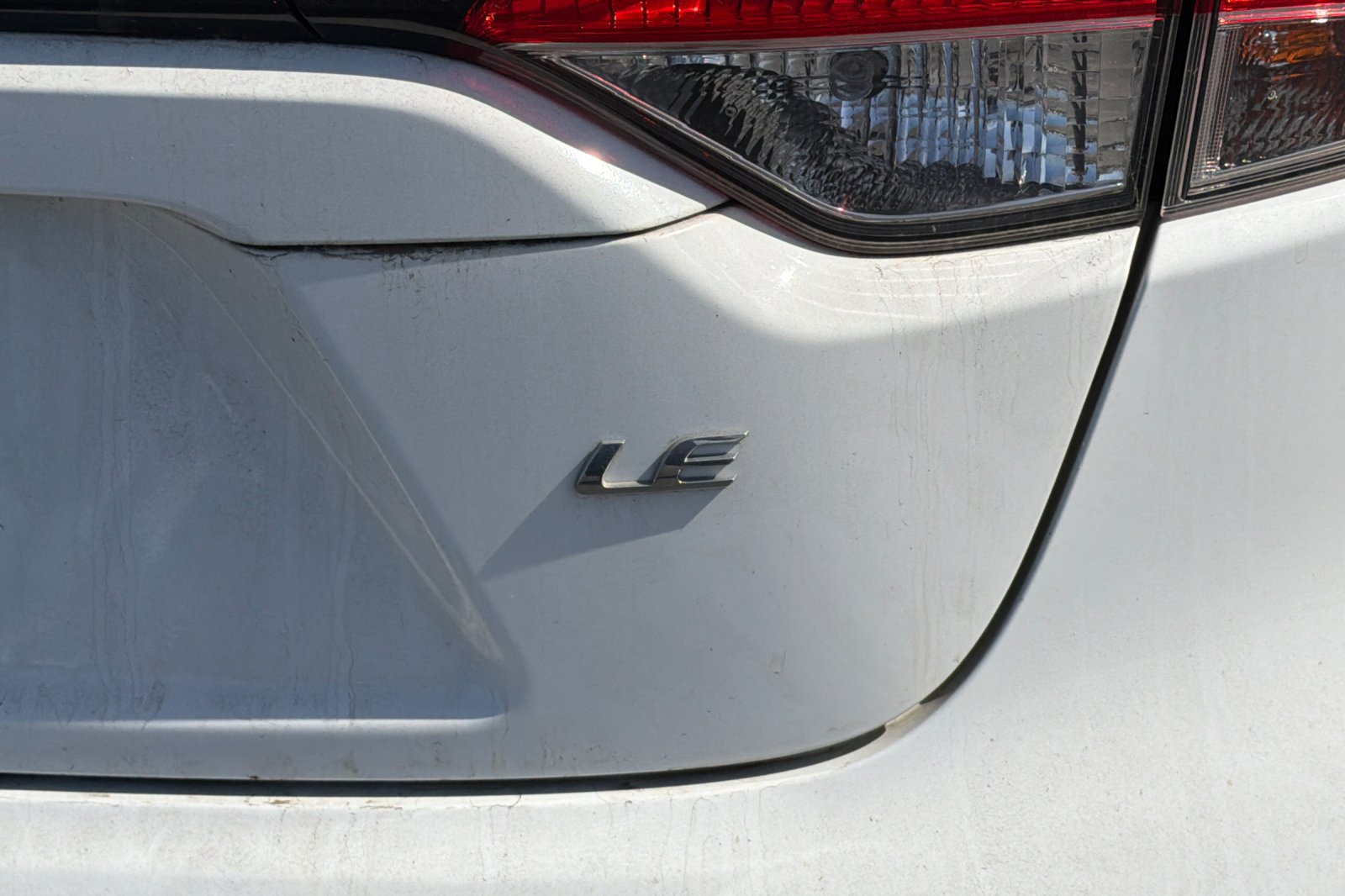 Used 2020 Toyota Corolla LE FWD image 40