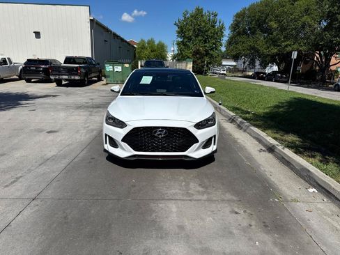 Used 2019 Hyundai Veloster Turbo FWD image 5