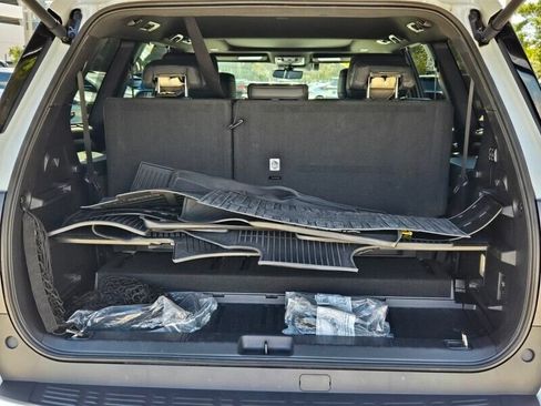 Used 2025 Toyota Sequoia Platinum AWD/4WD image 15