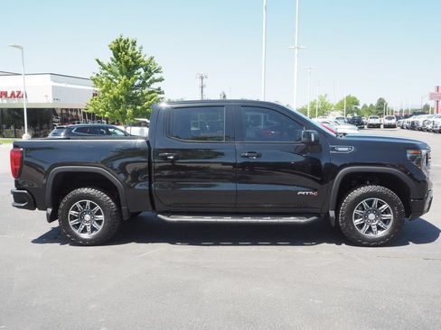 Used 2024 GMC Sierra 1500 AT4 w/ Technology Package AWD/4WD image 8