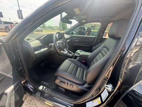 Used 2025 Honda CR-V Sport-L image 11