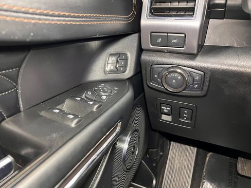 Used 2021 Ford Expedition Max Platinum image 7