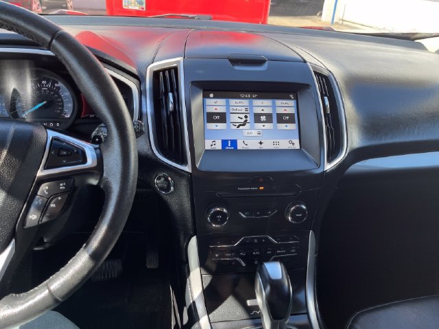 Used 2016 Ford Edge SEL w/ Equipment Group 201A AWD/4WD image 17