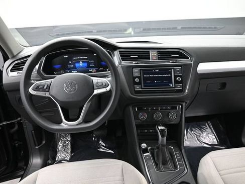 Used 2023 Volkswagen Tiguan S FWD image 17