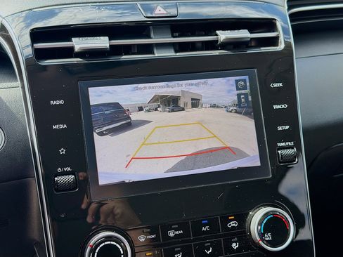 Used 2023 Hyundai Tucson SEL image 11