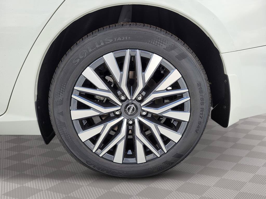New 2026 Nissan Altima 2.5 SV FWD image 13