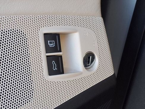 Used 2012 Volkswagen CC Sport image 24