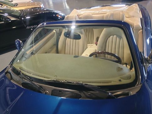 Used 2001 Jaguar XK8 Convertible image 11