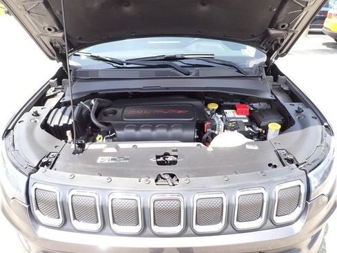 Used 2022 Jeep Compass Latitude w/ Convenience Group AWD/4WD image 12