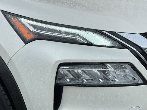 Certified 2022 Nissan Rogue Platinum w/ Head-Up Display Package image 4