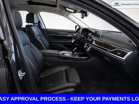 Used 2022 BMW 740i RWD image 15