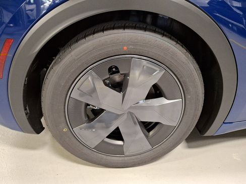 New 2026 Toyota Prius SE image 5