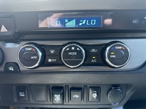 Used 2023 Toyota Tacoma TRD Off-Road AWD/4WD image 26