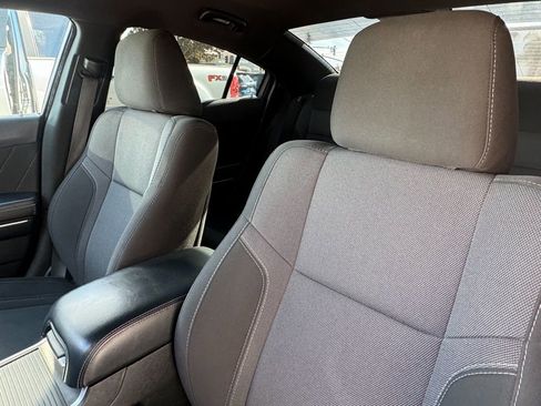 Used 2022 Dodge Charger SXT image 14