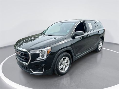 Used 2022 GMC Terrain SLE w/ Fleet Convenience Package image 1