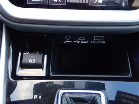 Certified 2025 Subaru Outback Onyx Edition image 20