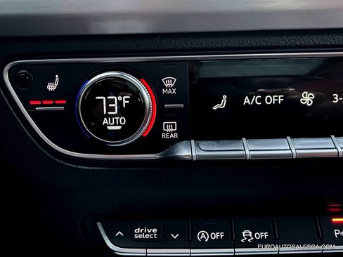 Used 2019 Audi SQ5 Premium Plus w/ Premium Plus Package image 44