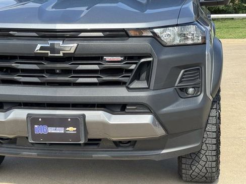 Used 2024 Chevrolet Colorado Trail Boss w/ Technology Package AWD/4WD image 10