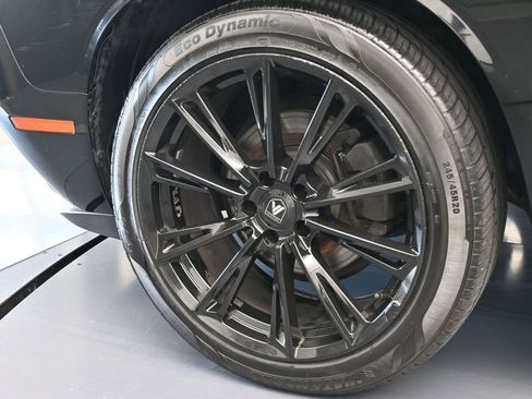 Used 2019 Dodge Challenger SXT image 31