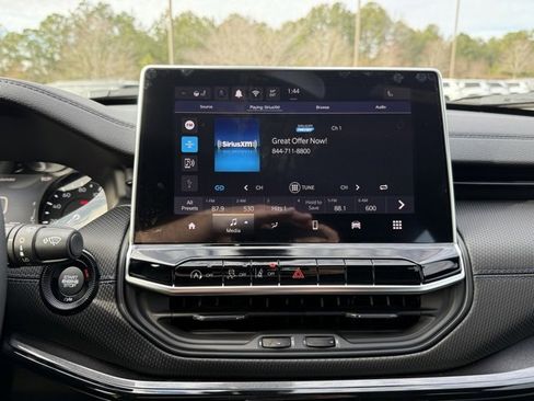 New 2026 Jeep Compass Latitude image 21