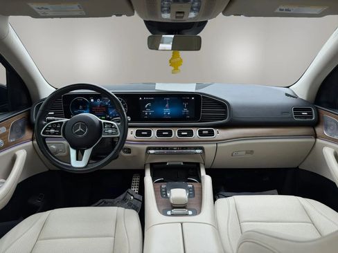 Used 2021 Mercedes-Benz GLS 450 4MATIC image 9