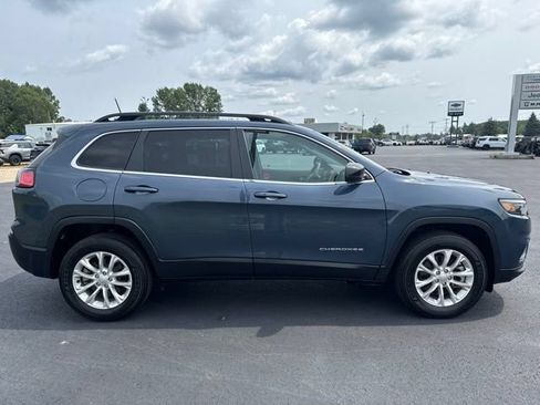 Used 2022 Jeep Cherokee Latitude AWD/4WD image 6