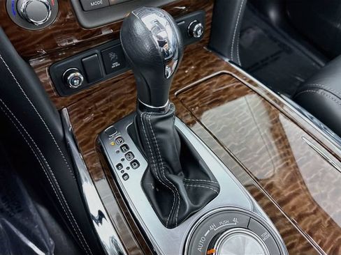Used 2020 Nissan Armada Platinum w/ Interior Lighting Package AWD/4WD image 17