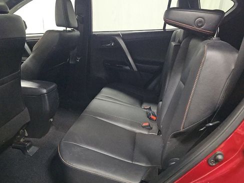 Used 2018 Toyota RAV4 SE w/ Power Extra Value Package AWD/4WD image 9