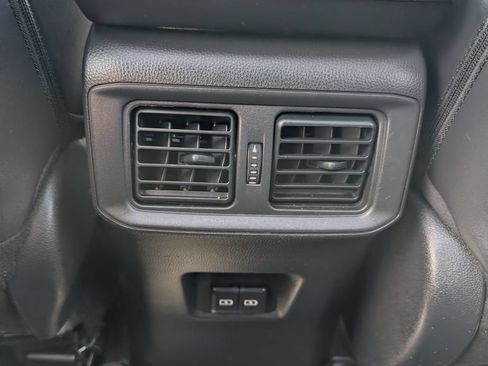 Used 2023 Toyota RAV4 XSE AWD/4WD image 22
