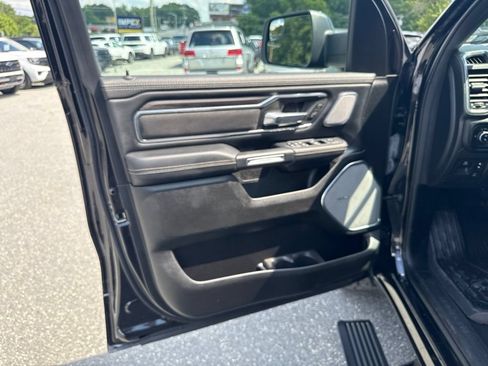 Used 2025 RAM 1500 Laramie w/ Night Edition AWD/4WD image 18