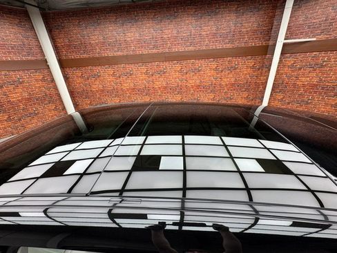 Used 2023 Mercedes-Benz EQS 580 4MATIC SUV image 25