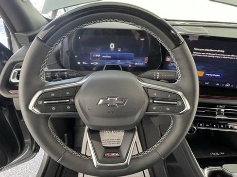 Used 2025 Chevrolet Traverse Z71 w/ Enhanced Driving Package image 37