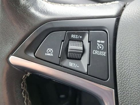 Used 2020 Buick Encore Preferred image 23