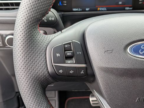 Used 2023 Ford Escape ST-Line w/ Equipment Group 301A FWD image 18
