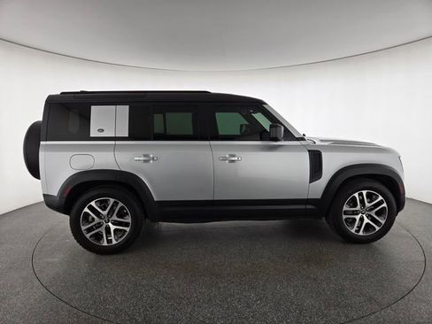 Used 2020 Land Rover Defender 110 HSE AWD/4WD image 6