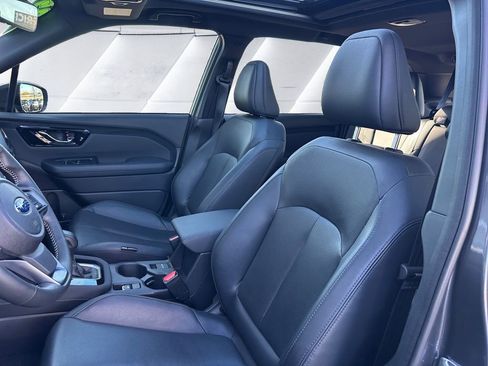 Used 2025 Subaru Forester Limited image 8