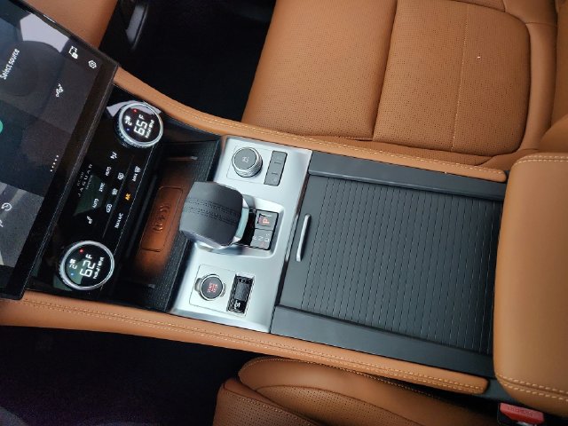 New 2026 Jaguar F-PACE R-Dynamic S AWD/4WD image 22