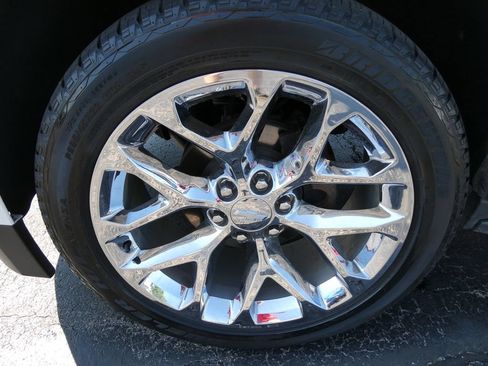 Certified 2020 Chevrolet Tahoe LT AWD/4WD image 11